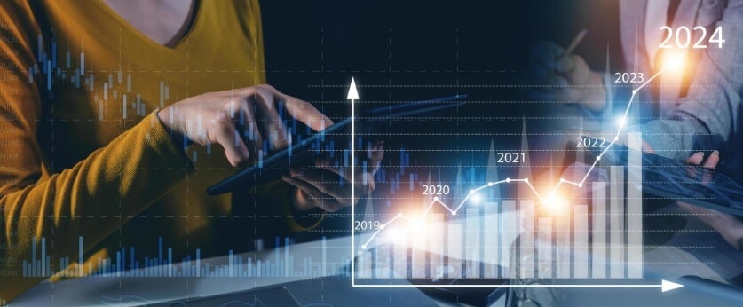 woman trading on a virtual trading chart