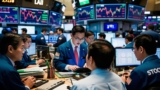 Asian Markets Struggle as Global Economic Worries Persist